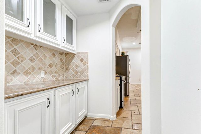 402 Avenue H, South Houston, TX 77587