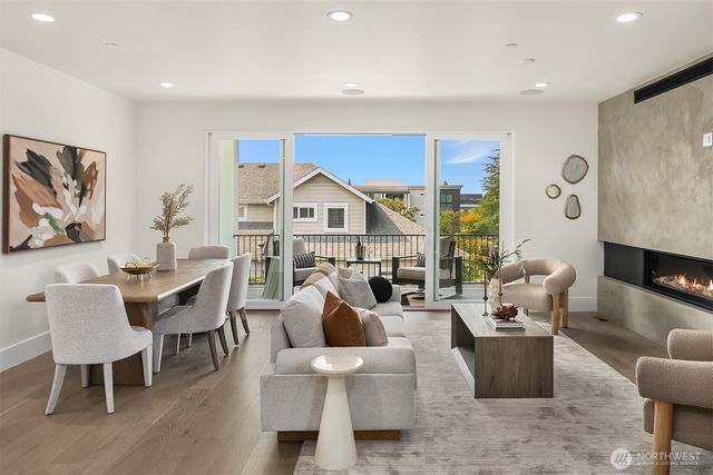 138 8th Court, Kirkland, WA 98033