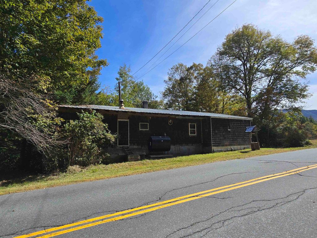 1500 Brownsville Hartland Road, West Windsor, VT 05089