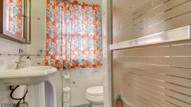 836 Livingston Rd, Elizabeth City, NJ 07208