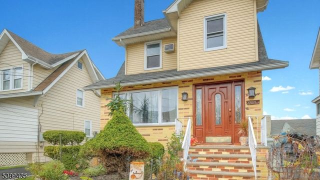 836 Livingston Rd, Elizabeth City, NJ 07208