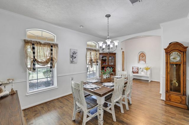 9934 Palm Drive, Mont Belvieu, TX 77523