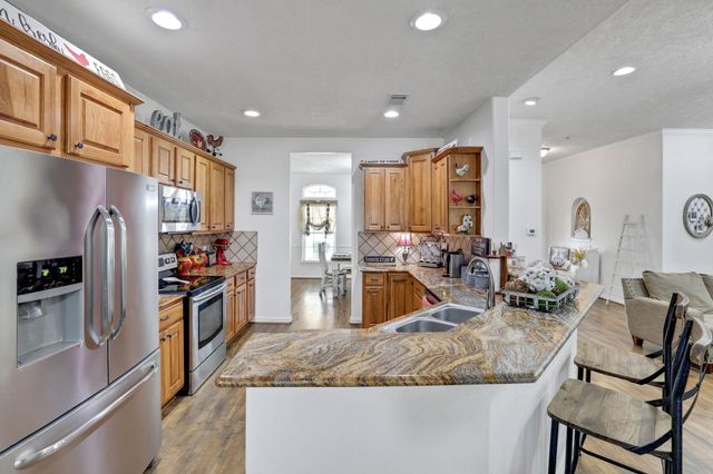 9934 Palm Drive, Mont Belvieu, TX 77523