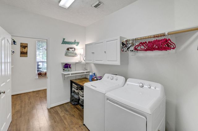 9934 Palm Drive, Mont Belvieu, TX 77523