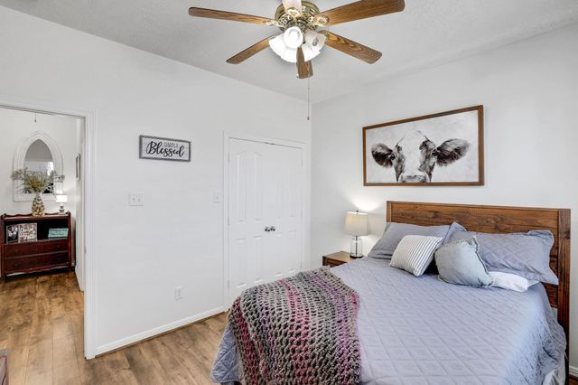 9934 Palm Drive, Mont Belvieu, TX 77523