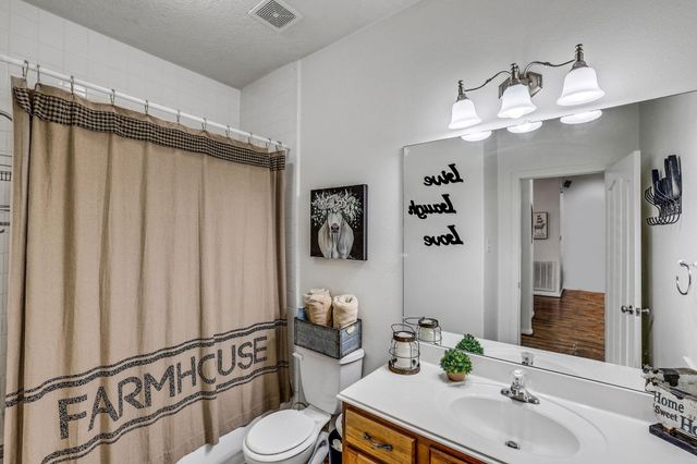 9934 Palm Drive, Mont Belvieu, TX 77523