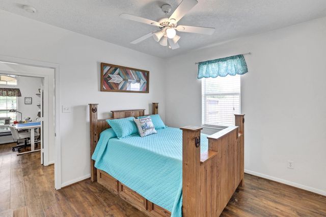 9934 Palm Drive, Mont Belvieu, TX 77523