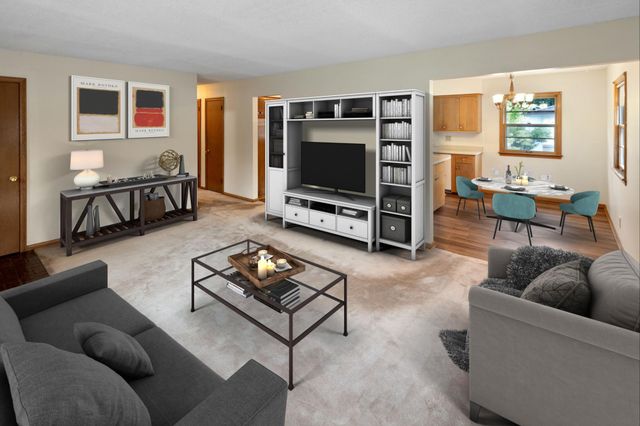 6812 Quail Avenue N, Brooklyn Center, MN 55429