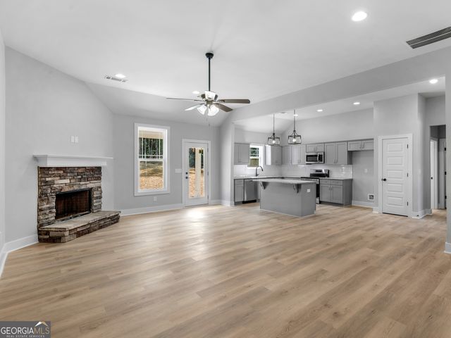 149 Hunters Chase Court, Eatonton, GA 31024