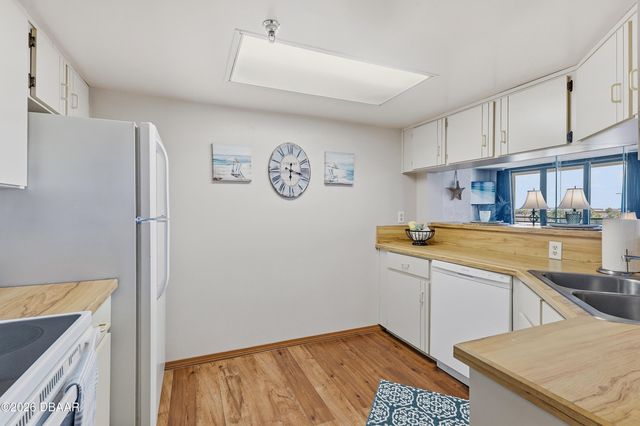 3115 S Atlantic Ave Apt 305, Daytona Beach Shores, FL 32118