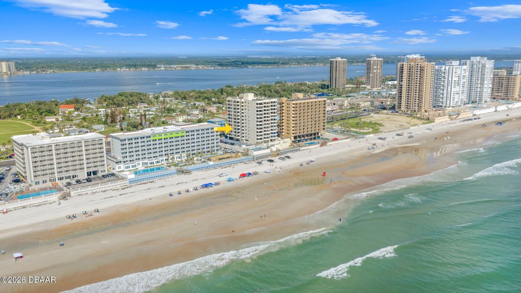 3115 S Atlantic Ave Apt 305, Daytona Beach Shores, FL 32118