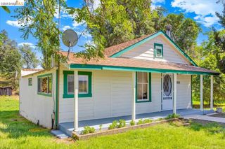 10624 Campo Seco Rd, Jamestown, CA 95327