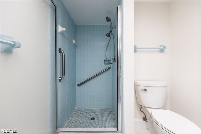 1460 Tredegar DR, Fort Myers, FL 33919