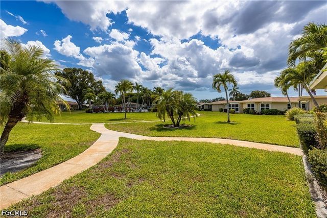 1460 Tredegar DR, Fort Myers, FL 33919