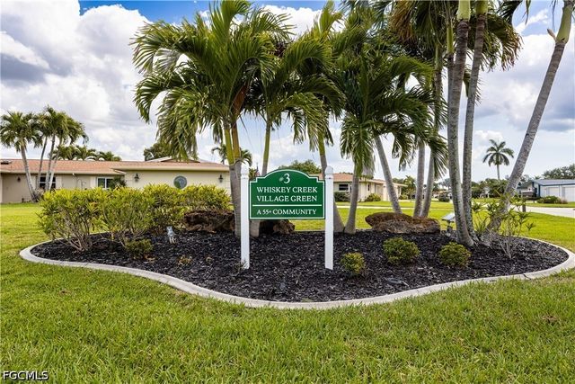 1460 Tredegar DR, Fort Myers, FL 33919