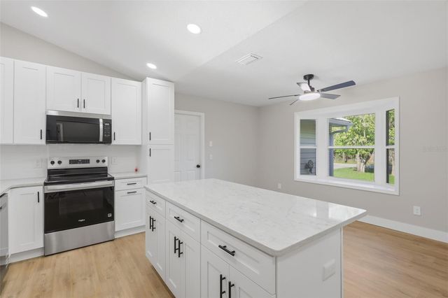 414 S SHELL ROAD, Deland, FL 32720