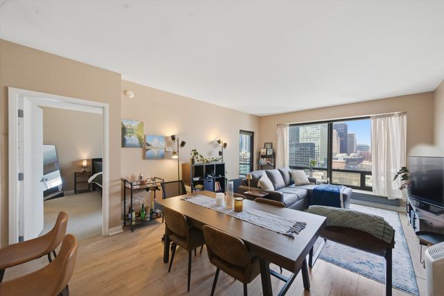 130 N GARLAND Court 2710, Chicago, IL 60602