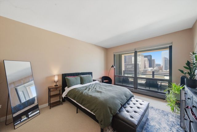 130 N GARLAND Court 2710, Chicago, IL 60602