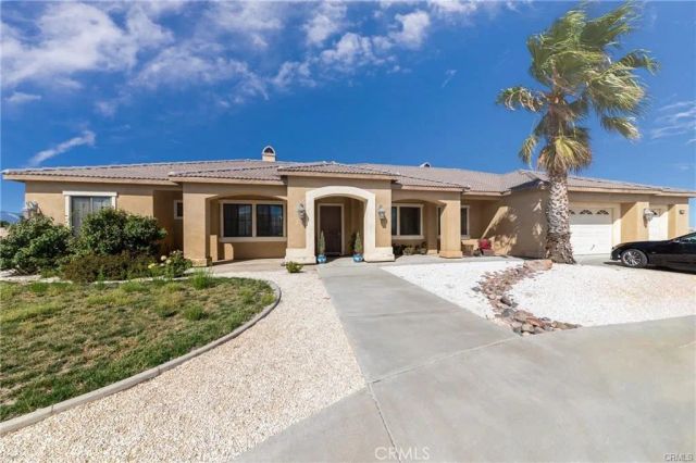 11875 Lamplighter Lane, Oak Hills, CA 92344