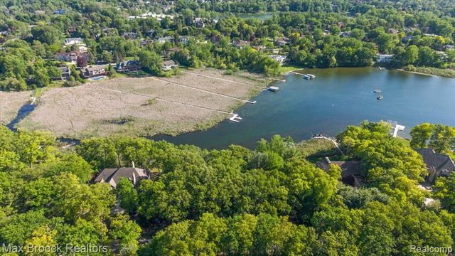 1729 Heron Ridge Drive, Bloomfield Hills, MI 48302