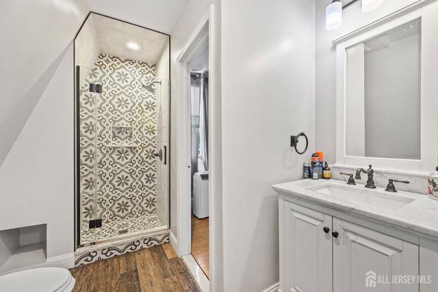 124 kearny Avenue, Perth Amboy, NJ 08861