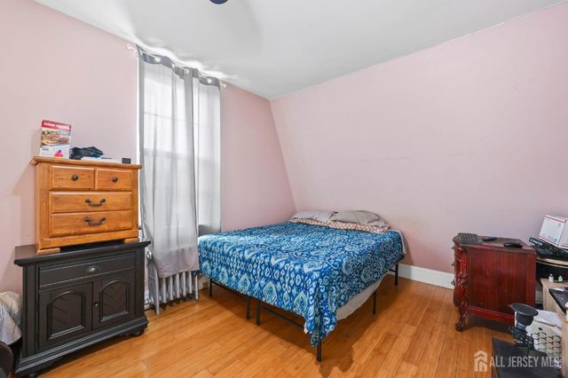 124 kearny Avenue, Perth Amboy, NJ 08861