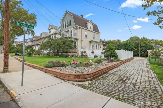 124 kearny Avenue, Perth Amboy, NJ 08861