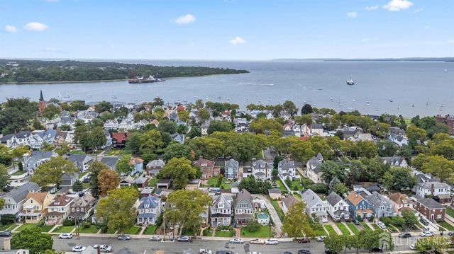 124 kearny Avenue, Perth Amboy, NJ 08861