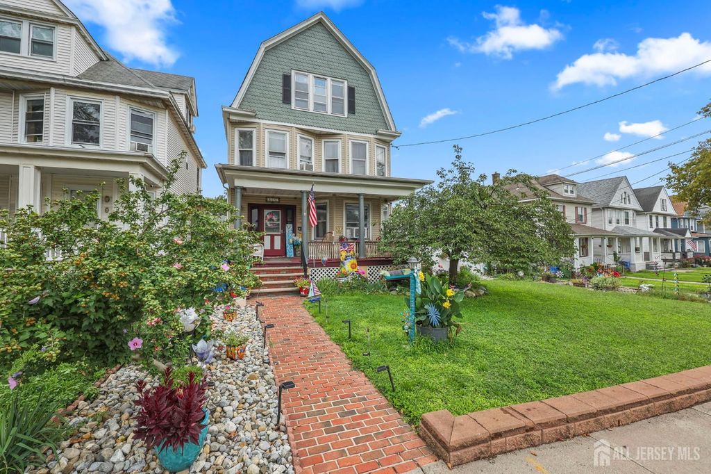 124 kearny Avenue, Perth Amboy, NJ 08861