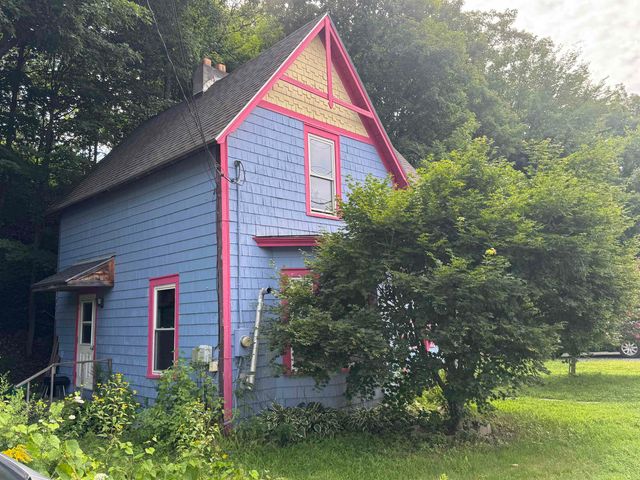 23 Williams Street, Brattleboro, VT 05301