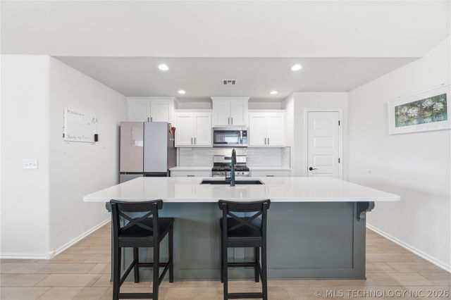 13209 E 125th Street North, Collinsville, OK 74021