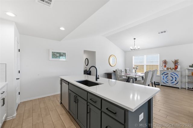 13209 E 125th Street North, Collinsville, OK 74021