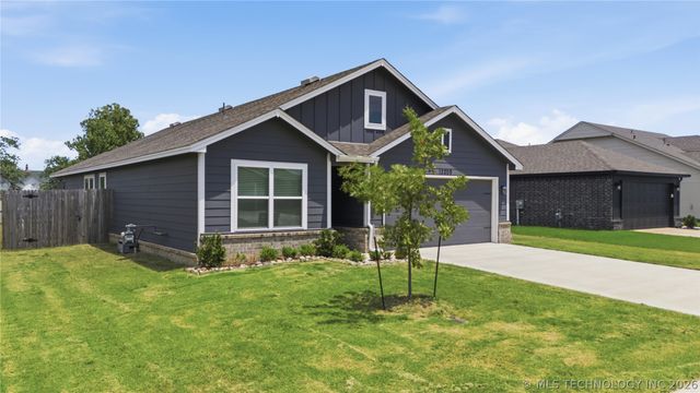 13209 E 125th Street North, Collinsville, OK 74021