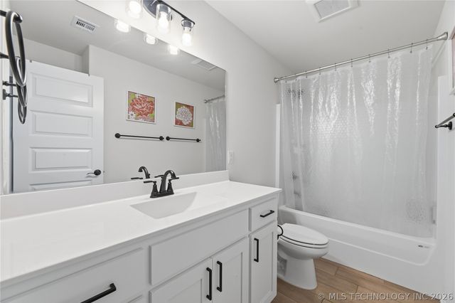 13209 E 125th Street North, Collinsville, OK 74021