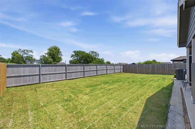 13209 E 125th Street North, Collinsville, OK 74021