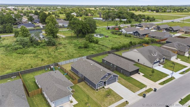 13209 E 125th Street North, Collinsville, OK 74021