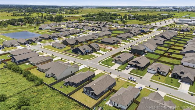 13209 E 125th Street North, Collinsville, OK 74021