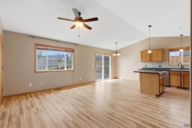 4395 PATRICIA ST, Rapid City, SD 57703