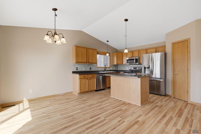 4395 PATRICIA ST, Rapid City, SD 57703