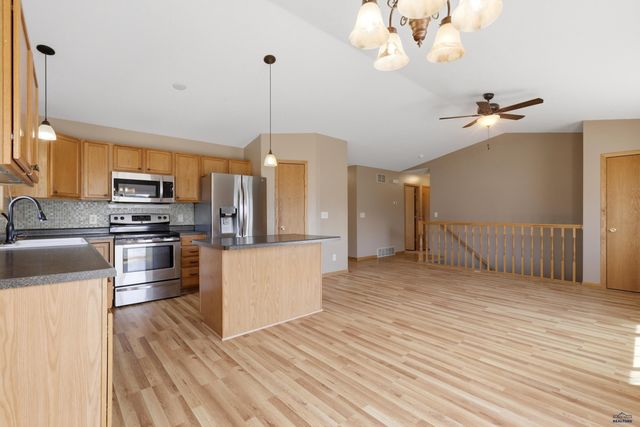 4395 PATRICIA ST, Rapid City, SD 57703