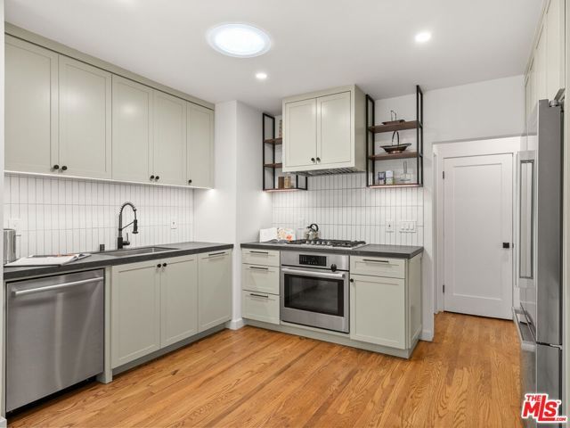 4707 Toland Way, Los Angeles, CA 90042