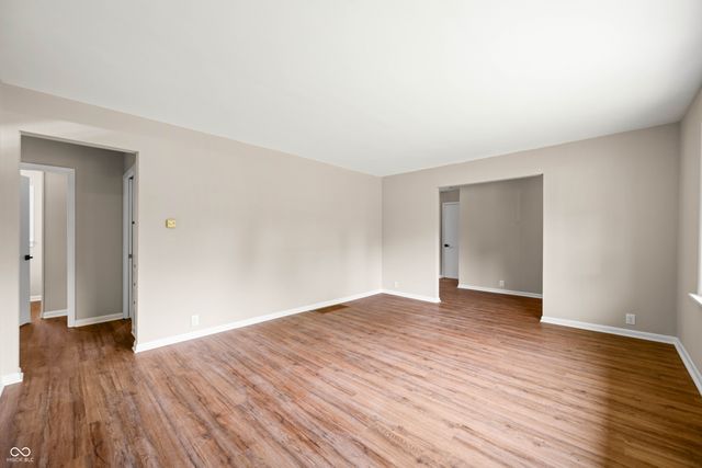 2230 Sims Drive, Columbus, IN 47203