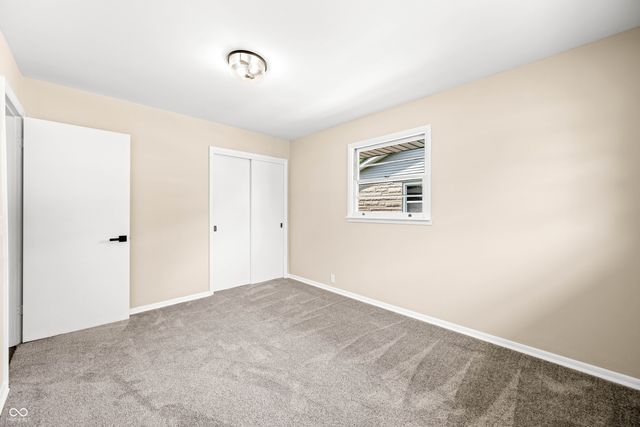 2230 Sims Drive, Columbus, IN 47203