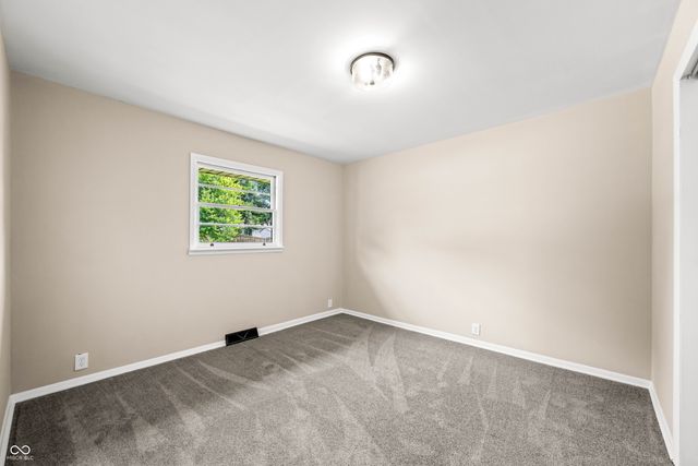 2230 Sims Drive, Columbus, IN 47203