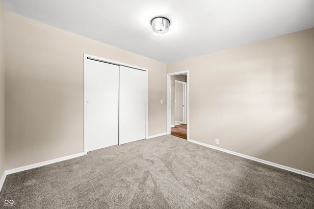 2230 Sims Drive, Columbus, IN 47203