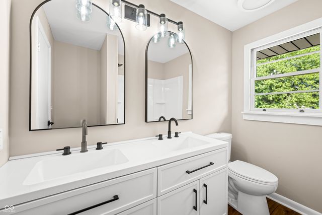 2230 Sims Drive, Columbus, IN 47203