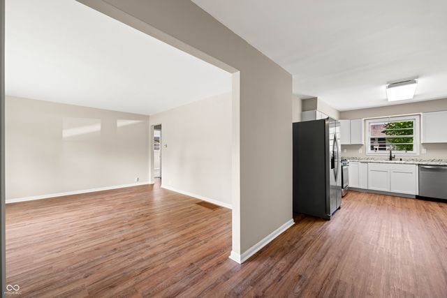 2230 Sims Drive, Columbus, IN 47203