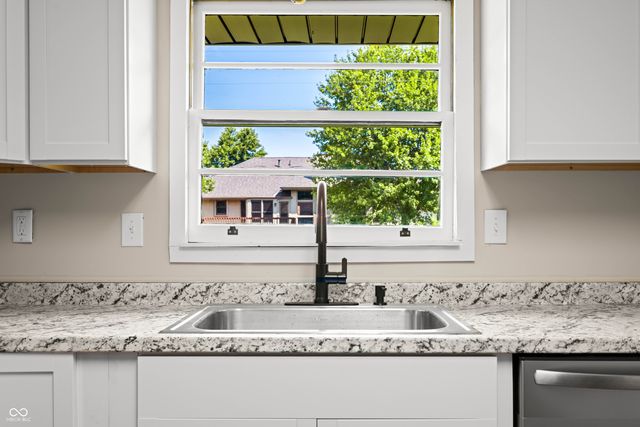 2230 Sims Drive, Columbus, IN 47203