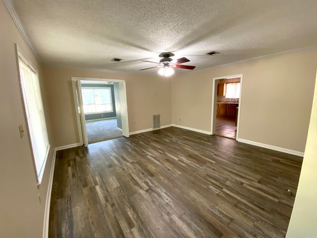 1101 S 8th Street, Heber Springs, AR 72543