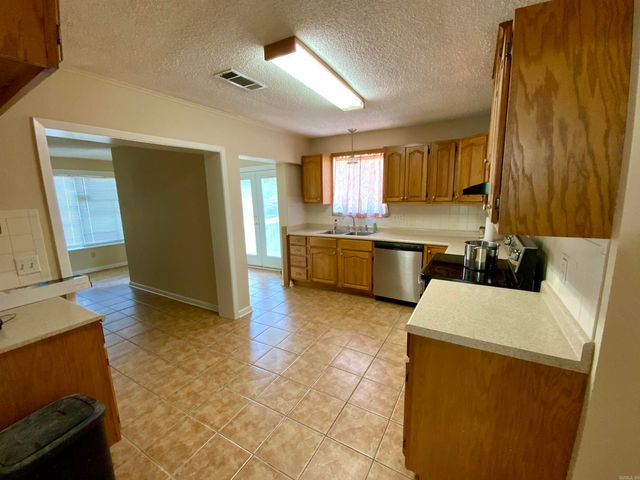 1101 S 8th Street, Heber Springs, AR 72543